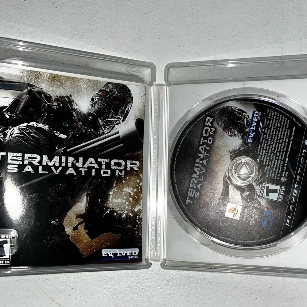 Sony‎ Black and Gray PlayStation 3 Game Terminator Salvation